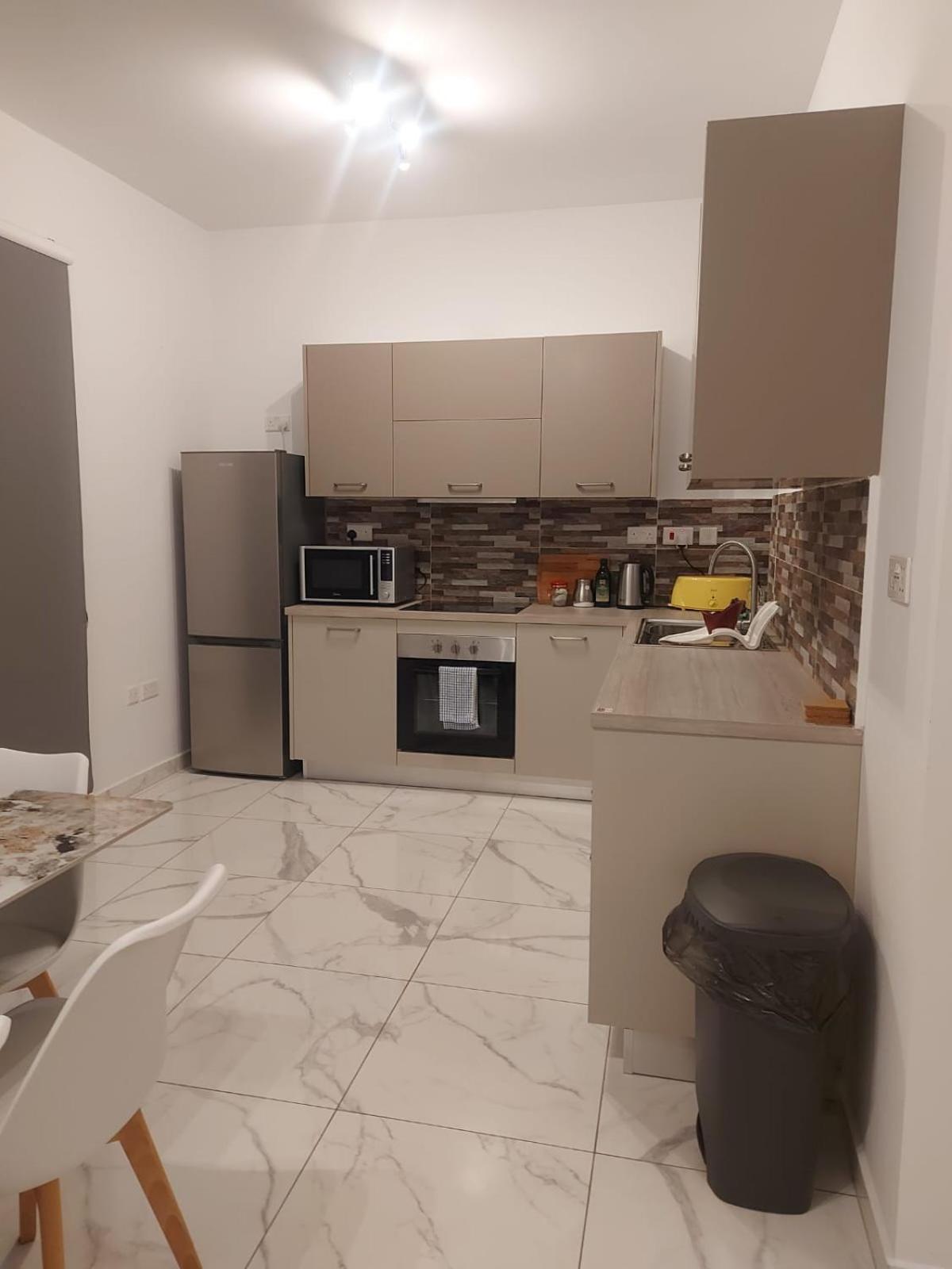 Central Apartment In Swieqi Is-Swieqi 외부 사진